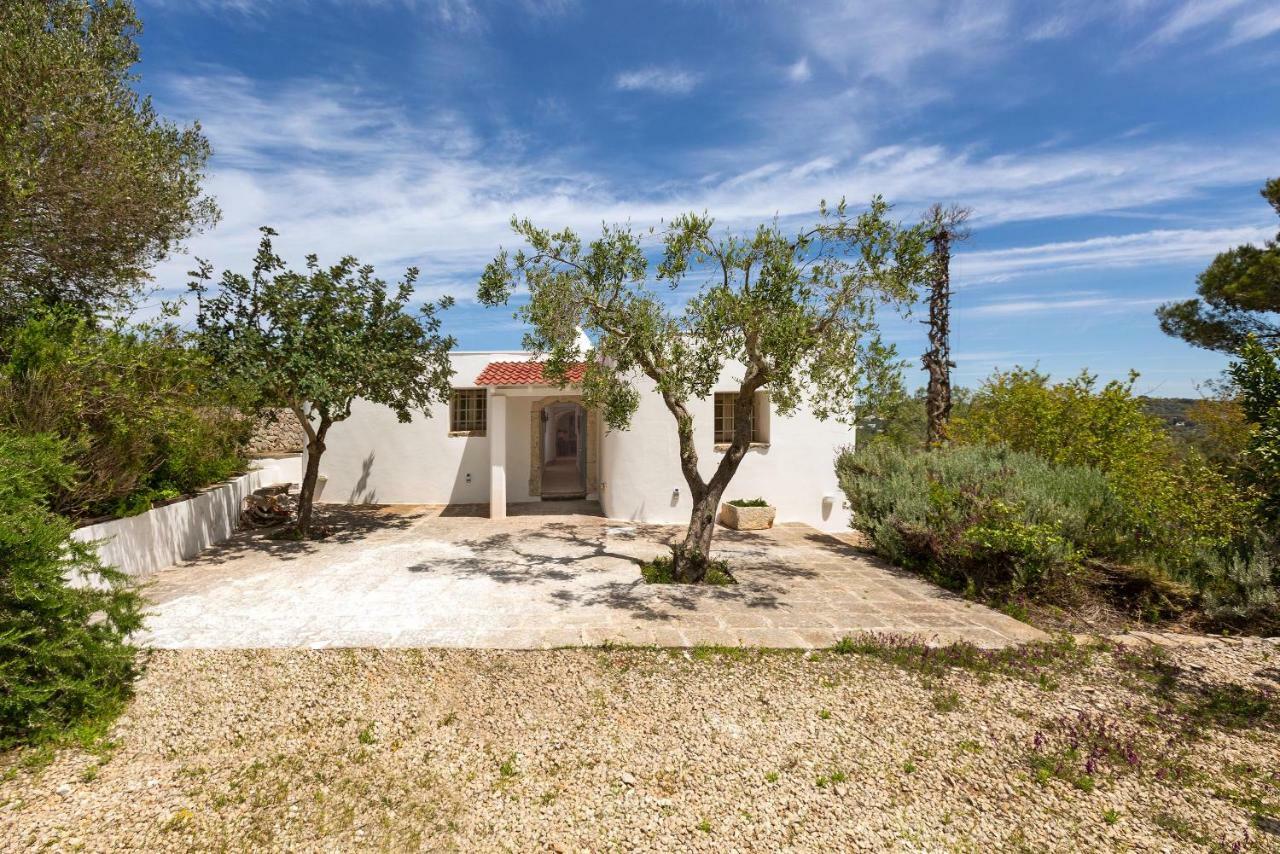 Trullo Il Karrubo Villa ออสตูนี ภายนอก รูปภาพ