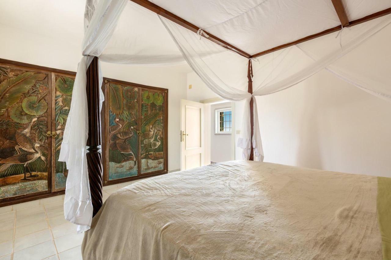 Trullo Il Karrubo Villa ออสตูนี ภายนอก รูปภาพ