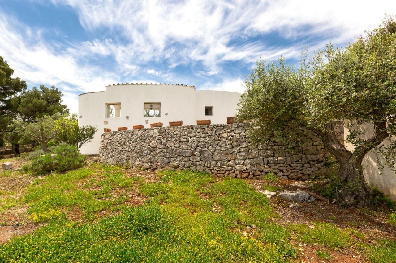 Trullo Il Karrubo Villa ออสตูนี ภายนอก รูปภาพ