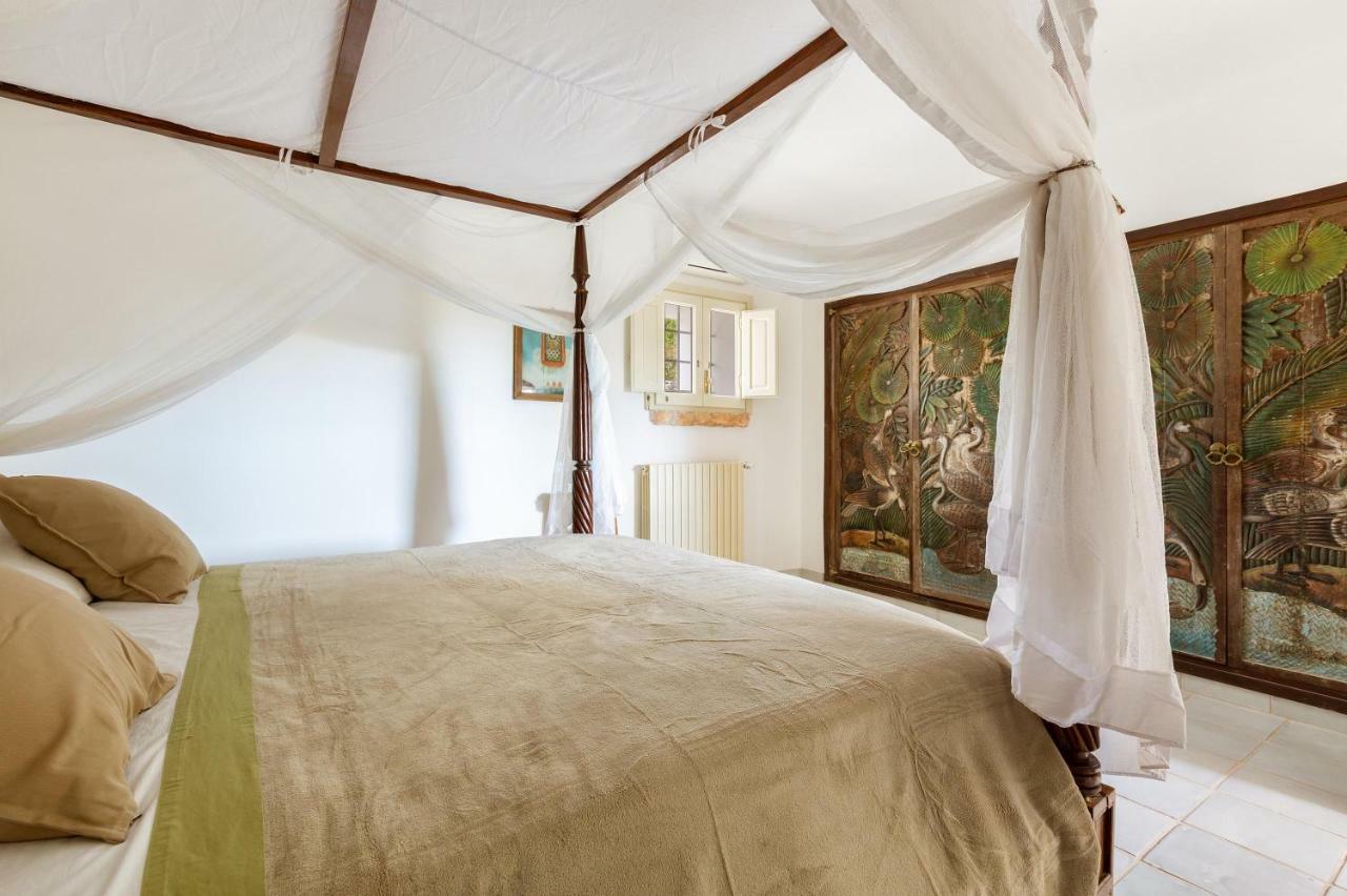 Trullo Il Karrubo Villa ออสตูนี ภายนอก รูปภาพ